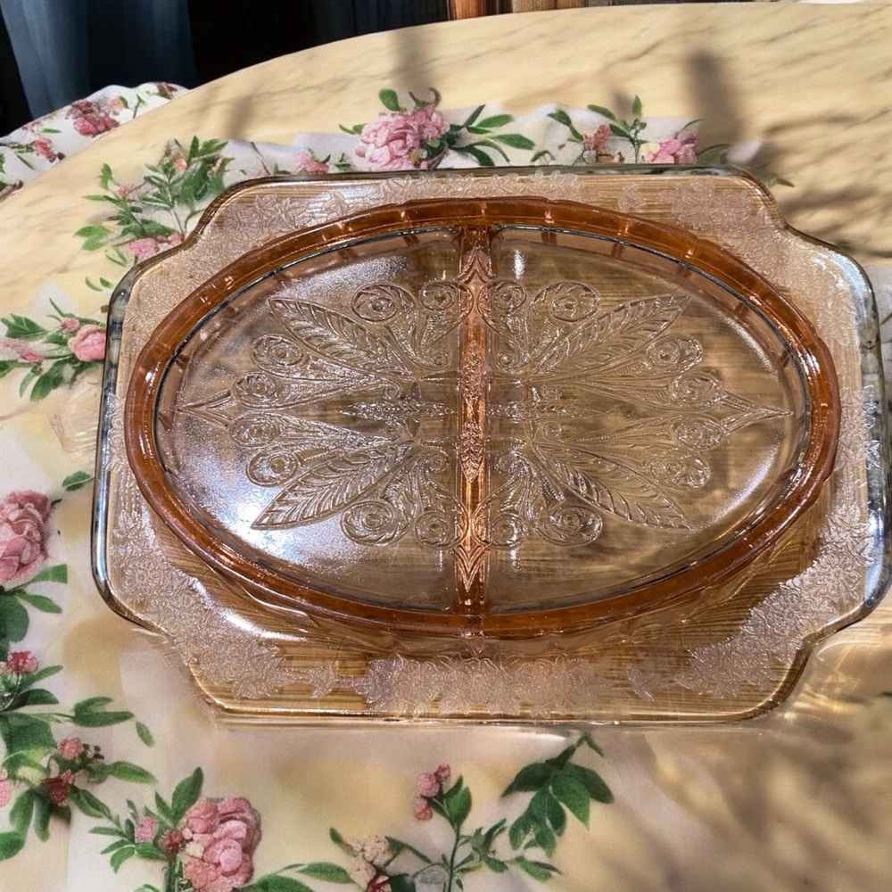 Vintage Jeanette Pink Depression Glass Adam Pattern Divided Relish Dish 8". - Picture 1 of 4